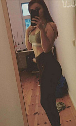 Вика из Оренбург - интим фото