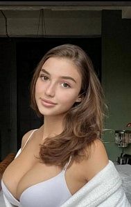 Девушка Юля, фото и отзывы